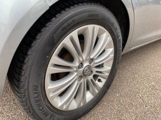 /photos/12311/c615e582-6404-7477-2068-4ab979ad1ab1_i320x240.jpg